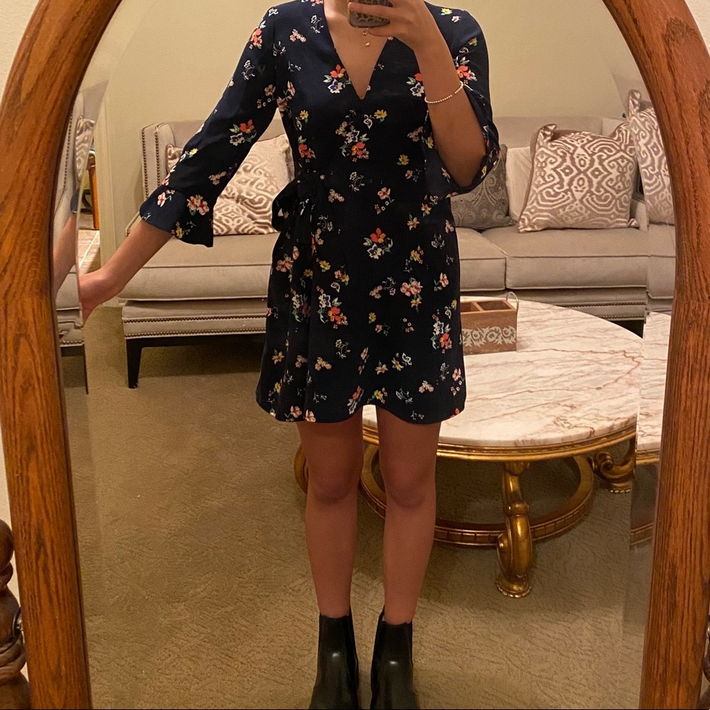 Floral dress in navy